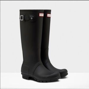 🆕 Matte Black Hunter Rain Boots